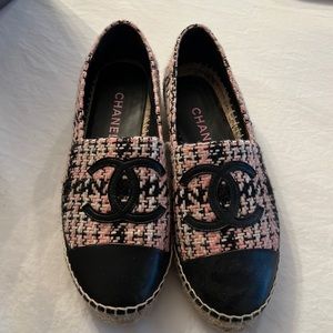 Chanel black pink tweed espadrilles size 39